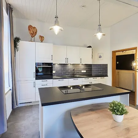 Huus In't Doerp - App 7 *